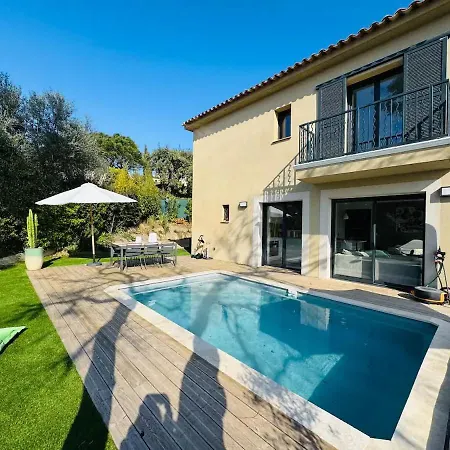 Before Making A Request, Read My Host Profile At Bottom Of Page # Fully Private 3-bedroom Luxury Close To Apartamento Saint-Tropez