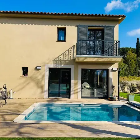Before Making A Request, Read My Host Profile At Bottom Of Page # Fully Private 3-bedroom Luxury Close To Apartamento