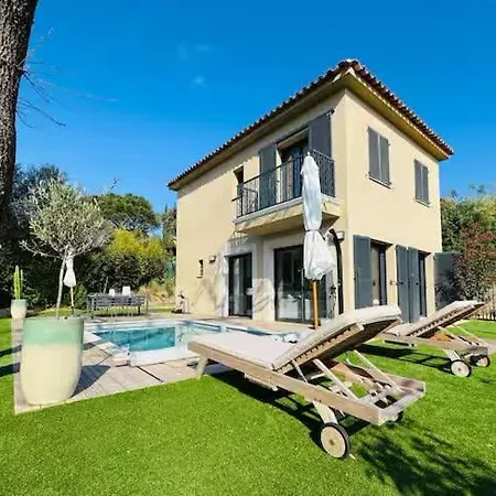 Before Making A Request, Read My Host Profile At Bottom Of Page # Fully Private 3-bedroom Luxury Close To Apartamento